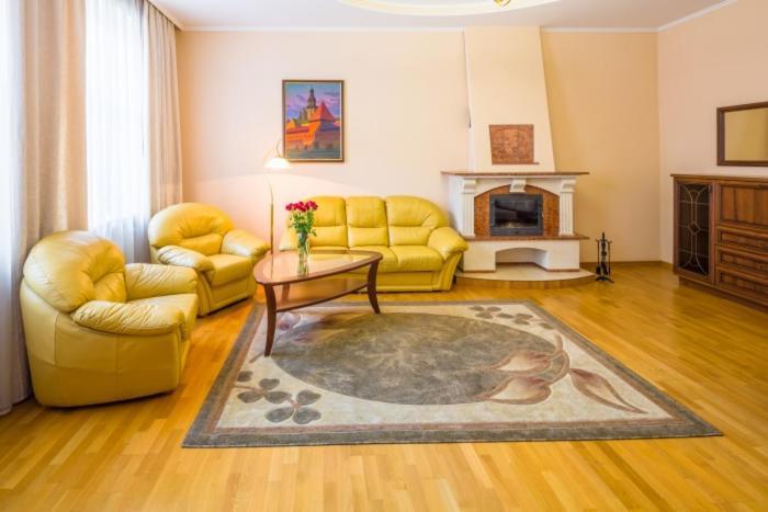 Do Lvova Central Apartments Экстерьер фото